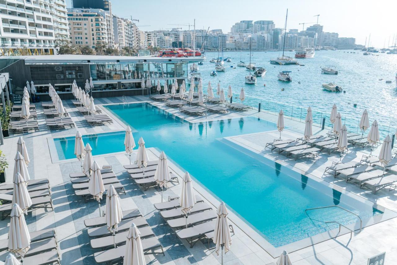 By St 3* Sliema